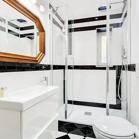 شقة Wonderful 2 Bed Flat 6 Min From Vatican Museums روما